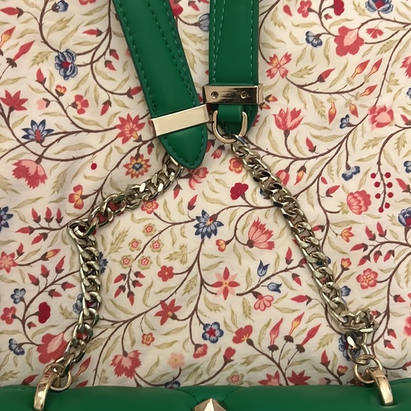 Zara Green Studded Quilted Handbag - Picture 6 of 6